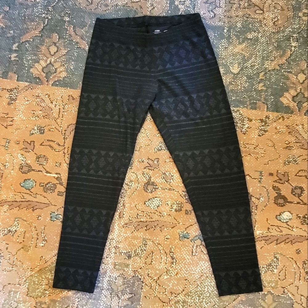 Old Navy Crop Patterned Leggings!